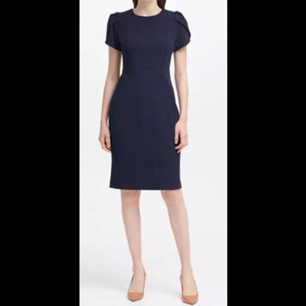 Calvin Klein Women's Navy Blue Dress - Size 8